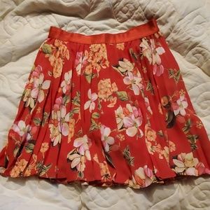 Express pleated skirt